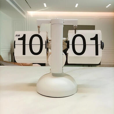 Automatic Page Turning Flip Clock